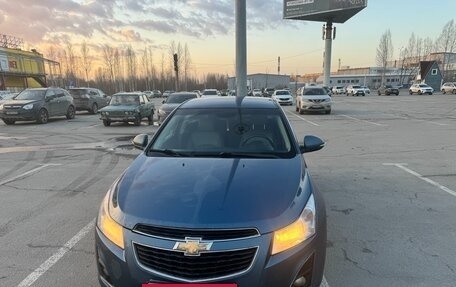 Chevrolet Cruze II, 2013 год, 700 000 рублей, 10 фотография