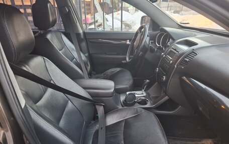 KIA Sorento II рестайлинг, 2011 год, 920 000 рублей, 9 фотография