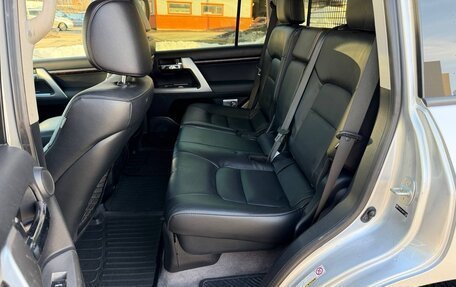 Toyota Land Cruiser 200, 2013 год, 4 200 000 рублей, 19 фотография