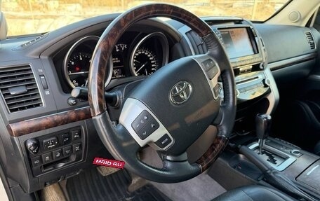 Toyota Land Cruiser 200, 2013 год, 4 200 000 рублей, 17 фотография