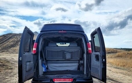 GMC Savana I, 2008 год, 2 250 000 рублей, 4 фотография