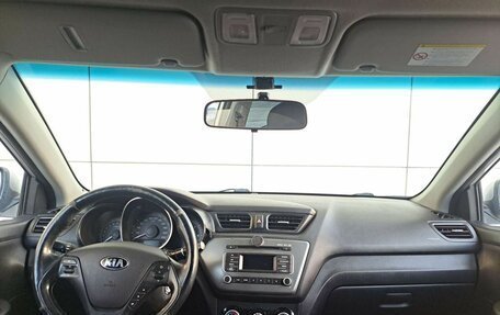 KIA Rio III рестайлинг, 2015 год, 899 000 рублей, 17 фотография