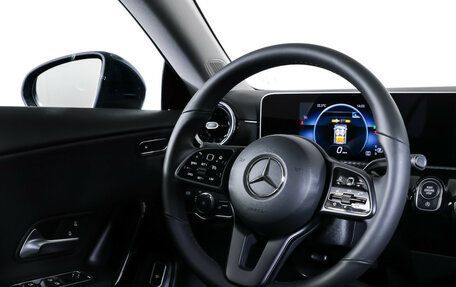 Mercedes-Benz CLA, 2020 год, 3 190 000 рублей, 13 фотография