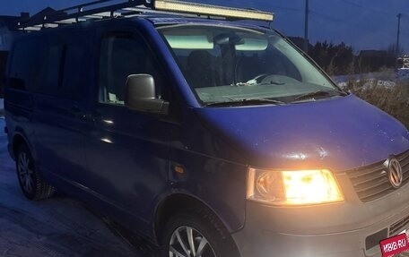 Volkswagen Transporter T5 рестайлинг, 2005 год, 1 200 000 рублей, 1 фотография