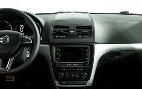 Skoda Yeti I рестайлинг, 2014 год, 1 129 700 рублей, 14 фотография