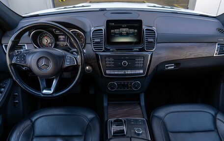 Mercedes-Benz GLS, 2017 год, 4 499 000 рублей, 7 фотография