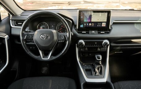 Toyota RAV4, 2020 год, 2 900 000 рублей, 8 фотография