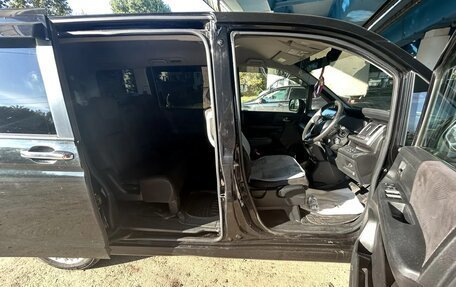 Honda Stepwgn IV, 2011 год, 1 700 000 рублей, 6 фотография