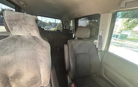 Honda Stepwgn IV, 2011 год, 1 700 000 рублей, 2 фотография