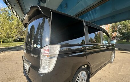 Honda Stepwgn IV, 2011 год, 1 700 000 рублей, 7 фотография