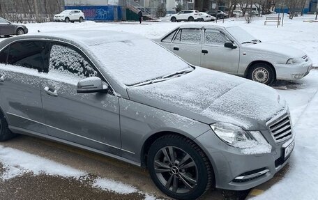 Mercedes-Benz E-Класс, 2012 год, 1 550 000 рублей, 2 фотография