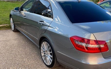 Mercedes-Benz E-Класс, 2012 год, 1 550 000 рублей, 10 фотография