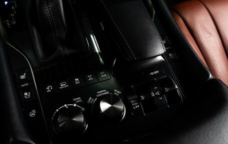 Lexus LX III, 2019 год, 10 499 000 рублей, 12 фотография