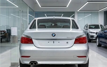 BMW 5 серия, 2005 год, 1 259 000 рублей, 7 фотография