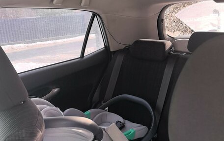 Toyota Auris II, 2007 год, 650 000 рублей, 19 фотография