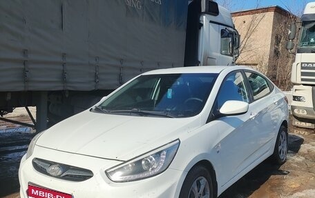 Hyundai Solaris II рестайлинг, 2013 год, 760 000 рублей, 1 фотография