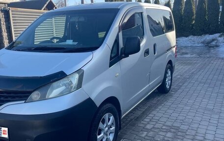 Nissan NV200, 2012 год, 730 000 рублей, 10 фотография