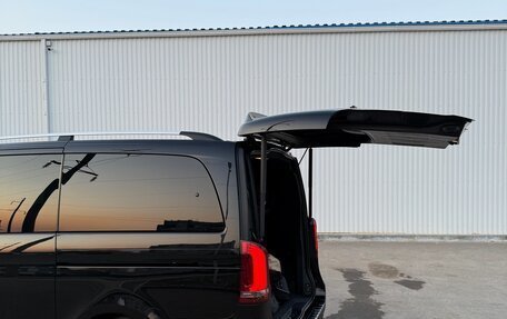 Mercedes-Benz V-Класс, 2018 год, 4 450 000 рублей, 8 фотография