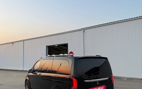 Mercedes-Benz V-Класс, 2018 год, 4 450 000 рублей, 5 фотография