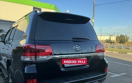 Toyota Land Cruiser 200, 2016 год, 5 850 000 рублей, 8 фотография