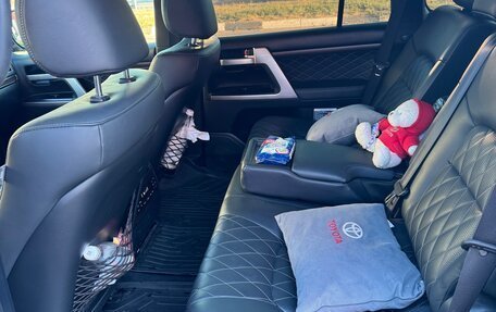 Toyota Land Cruiser 200, 2016 год, 5 850 000 рублей, 23 фотография