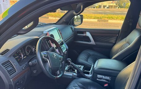 Toyota Land Cruiser 200, 2016 год, 5 850 000 рублей, 22 фотография