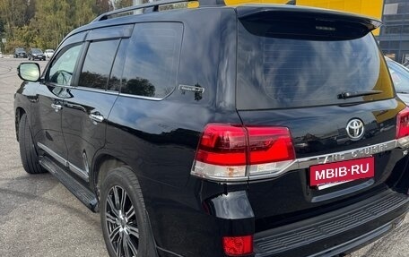 Toyota Land Cruiser 200, 2016 год, 5 850 000 рублей, 16 фотография