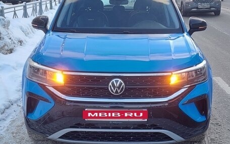 Volkswagen Taos, 2021 год, 2 420 000 рублей, 2 фотография