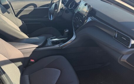 Toyota Camry, 2021 год, 3 000 000 рублей, 8 фотография