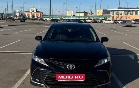 Toyota Camry, 2021 год, 3 000 000 рублей, 3 фотография