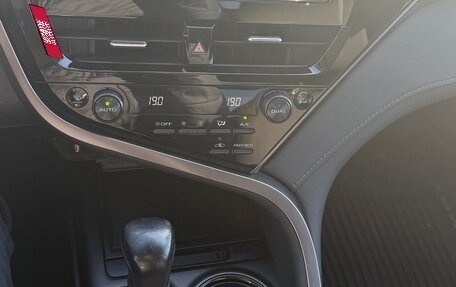 Toyota Camry, 2021 год, 3 000 000 рублей, 11 фотография