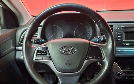 Hyundai Elantra VI рестайлинг, 2017 год, 1 225 000 рублей, 12 фотография