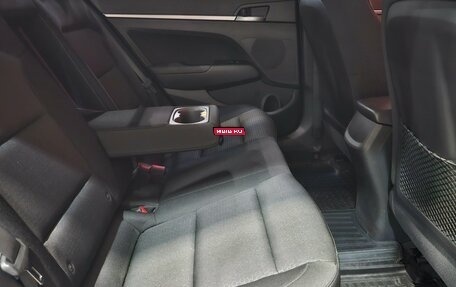 Hyundai Elantra VI рестайлинг, 2017 год, 1 225 000 рублей, 14 фотография