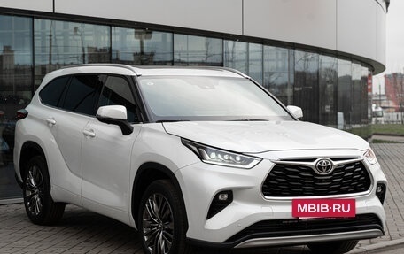 Toyota Highlander, 2025 год, 6 090 000 рублей, 2 фотография