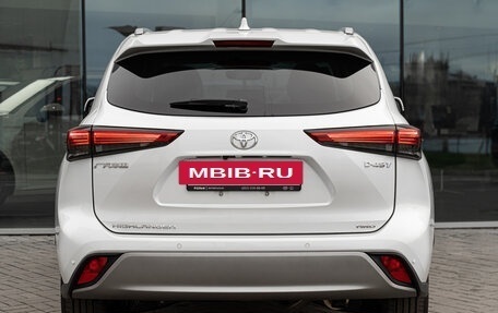 Toyota Highlander, 2025 год, 6 090 000 рублей, 5 фотография