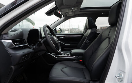 Toyota Highlander, 2025 год, 6 090 000 рублей, 11 фотография