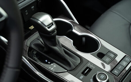 Toyota Highlander, 2025 год, 6 090 000 рублей, 17 фотография
