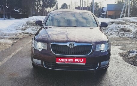 Skoda Superb III рестайлинг, 2008 год, 650 000 рублей, 1 фотография