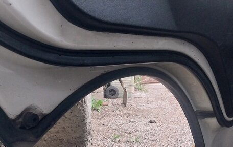 Toyota HiAce H200, 2005 год, 1 890 000 рублей, 3 фотография