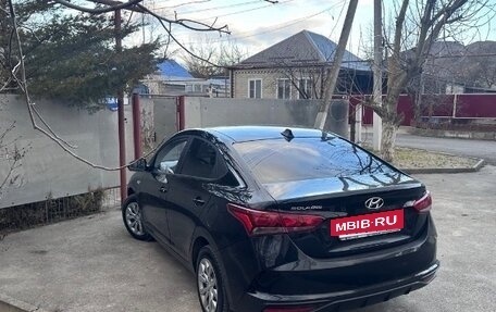 Hyundai Solaris II рестайлинг, 2020 год, 1 500 000 рублей, 4 фотография