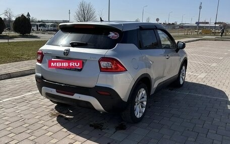 Brilliance V3 I рестайлинг, 2019 год, 1 600 000 рублей, 6 фотография