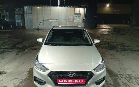 Hyundai Solaris II рестайлинг, 2018 год, 1 250 000 рублей, 1 фотография