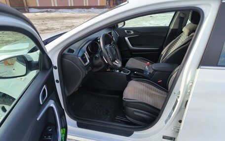 KIA cee'd III, 2022 год, 2 300 000 рублей, 8 фотография