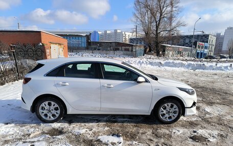 KIA cee'd III, 2022 год, 2 300 000 рублей, 13 фотография