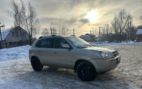Hyundai Tucson III, 2007 год, 700 000 рублей, 2 фотография