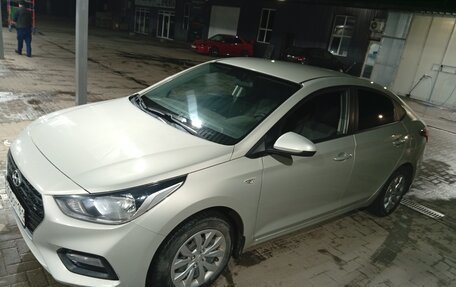 Hyundai Solaris II рестайлинг, 2018 год, 1 250 000 рублей, 2 фотография