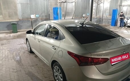 Hyundai Solaris II рестайлинг, 2018 год, 1 250 000 рублей, 6 фотография