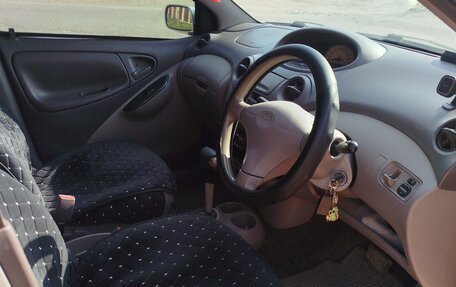 Toyota Platz, 2000 год, 475 000 рублей, 9 фотография