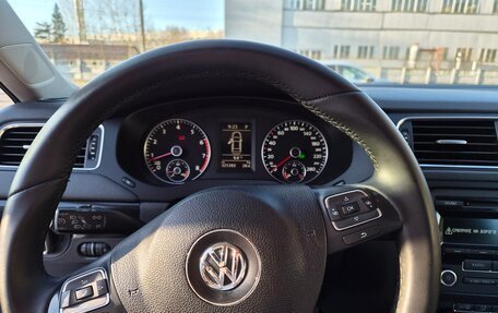 Volkswagen Jetta VI, 2011 год, 920 000 рублей, 7 фотография