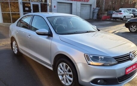 Volkswagen Jetta VI, 2011 год, 920 000 рублей, 6 фотография